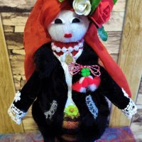 Кукла сувенир – Българка, снимка 2 - Статуетки - 36666833