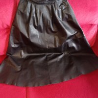Продавам дамска кожена пола, снимка 8 - Поли - 38803224