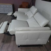Голяма кремав кожен диван тройка с електрически релаксиращ механизъм, снимка 11 - Дивани и мека мебел - 44438363