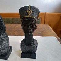 Красиви колекционерски бюстове на Нефертити и Тутанкамон цена 40лв, снимка 2 - Други ценни предмети - 40130701