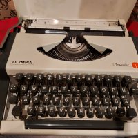 Колекционерски пишещи машини, снимка 7 - Колекции - 31483381