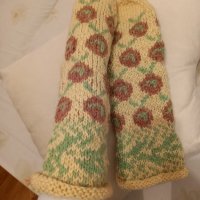Ръчно плетени дамски чорапи от вълна, размер 38, снимка 2 - Дамски чорапи - 44406171