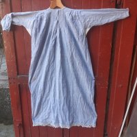 Автентична кенарена синя риза с дантела, снимка 1 - Антикварни и старинни предмети - 37225124