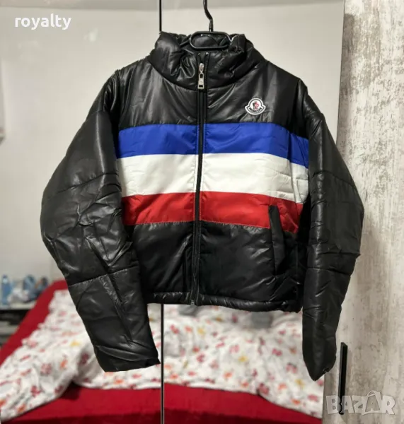 Moncler дамско късо яке , снимка 1