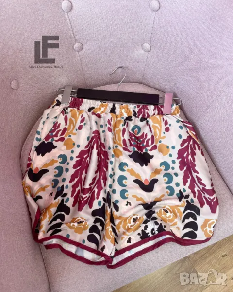 Сатенени Панталонки  , снимка 1