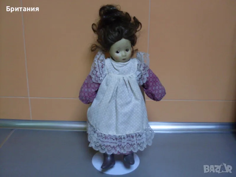 Стара кукла на стойка., снимка 1