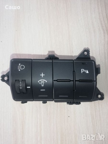 Бутони под волана, Хюндай и30 2012-2016г, 93310-A6110RY, снимка 1