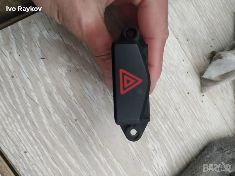 Бутон авариини за Hyundai Sonata , KIA Carens I , 864W0140, снимка 1