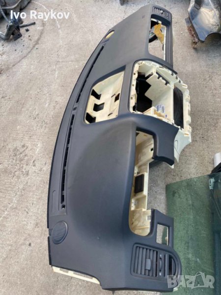 Арматурно табло със Аербег за Kia Carnival , снимка 1