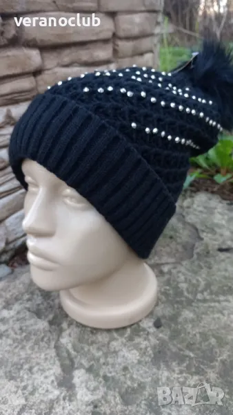 Дамска плетена шапка с камъни , снимка 1
