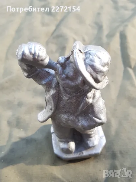 Статуетка пластика руский мужик, снимка 1