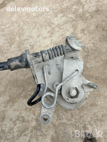 1516 TRW заден десен спирачен апарат от Skoda SuperB 2.0 TDI 170 кс., 4x4, 6ск., двигател CFG B, снимка 4 - Части - 53940572