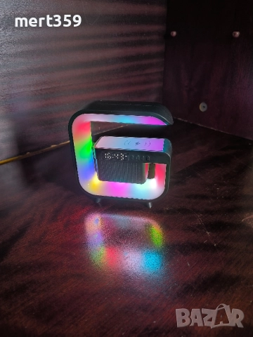RGB LED лампа с безжично зареждане Bluetooth високоговорител, снимка 3 - Друга електроника - 51946556