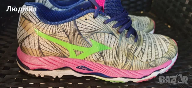 Оригинални маратонки Mizuno , снимка 4 - Маратонки - 56435760
