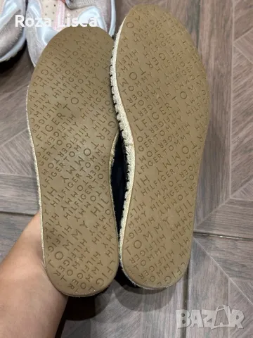 Tommy Hilfiger , снимка 2 - Дамски ежедневни обувки - 48118375