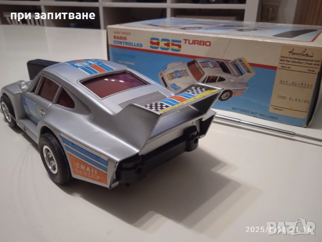 Стара играчка количка Porsche 935 turbo Radio- controlled, 1:20, работи,, снимка 9 - Колекции - 51527498