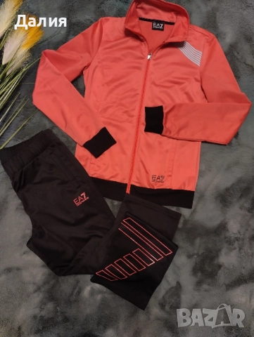 Дамски спортен екип