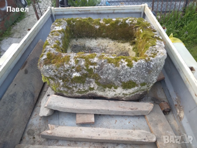 Каменно корито ръчно дялано 80х69х38 см, снимка 3 - Антикварни и старинни предмети - 54352117