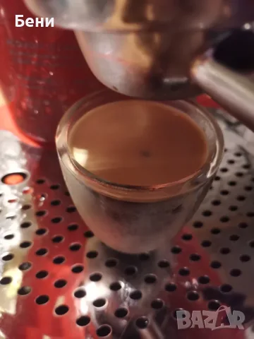 Продавам еспресо кафемашина Illy 7.1 , снимка 3 - Кафемашини - 55962420