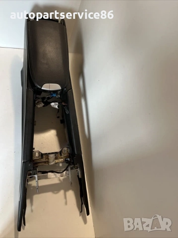 Подлакътник черна кожа за Mercedes ML W164 420 CDI (2007), снимка 3 - Части - 54005210