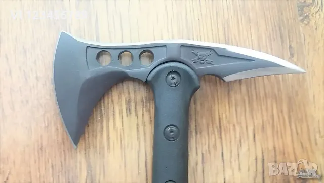 2 модела Тактическа Брадва Томахавка Туристическа брадвичка SOG Tomahawk