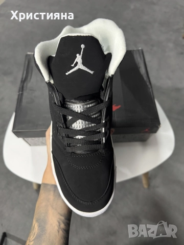 Air Jordan 5 Retro Oreo, снимка 2 - Маратонки - 56432297