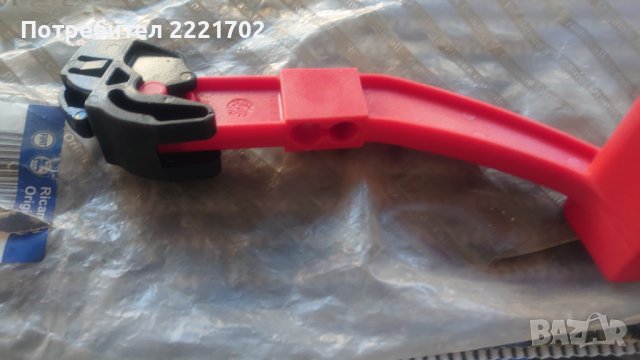 Оригинална дръжка за отваряне капака на двигателя Fiat Punto 176; Tipo, Tempra , снимка 2 - Части - 44163258