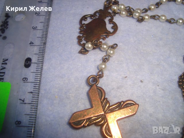 КРАСИВА МЕСИНГОВА ОГЪРЛИЦА с КРЪСТЧЕ РЕЛИГИОЗНО КОЛИЕ ТИП КАТОЛИЧЕСКА БРОЕНИЦА с ПЕРЛИЧКИ 20833, снимка 8 - Колиета, медальони, синджири - 36974293