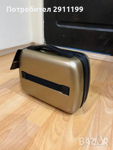 Ново куфарче за козметика Deliplus с подарък, снимка 3 - Друго оборудване - 54230446