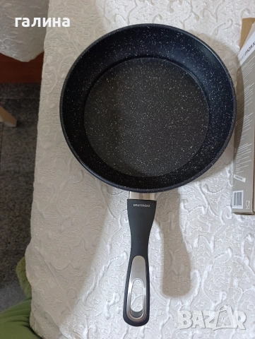 Тиган с керамично покритие марка BRATmaxx, снимка 4 - Съдове за готвене - 53965722