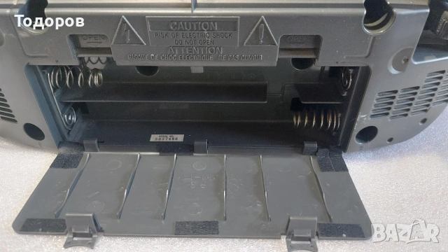 Sony CFD-151 CD Radio Cassette Corder , снимка 8 - Радиокасетофони, транзистори - 54301052