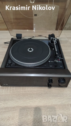 грамофон Dual P 81. 