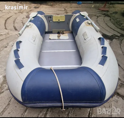 надуваема лодка
