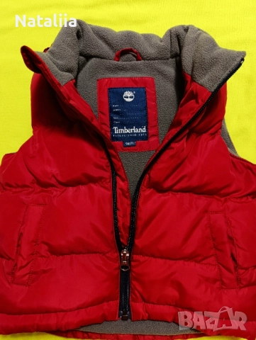 Оригинална жилетка Timberland – 9 месеца / 71 см, червена с топла подплата, снимка 3 - Жилетки и елечета за бебе - 51824473
