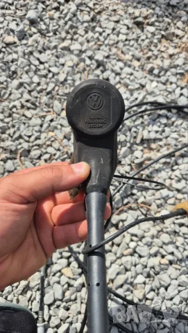 антена GPS antena 1J0 035 507 1J0035507 Пасат Б5 Б5.5 VW PASAT PASSAT B5.5, снимка 3 - Части - 56231477