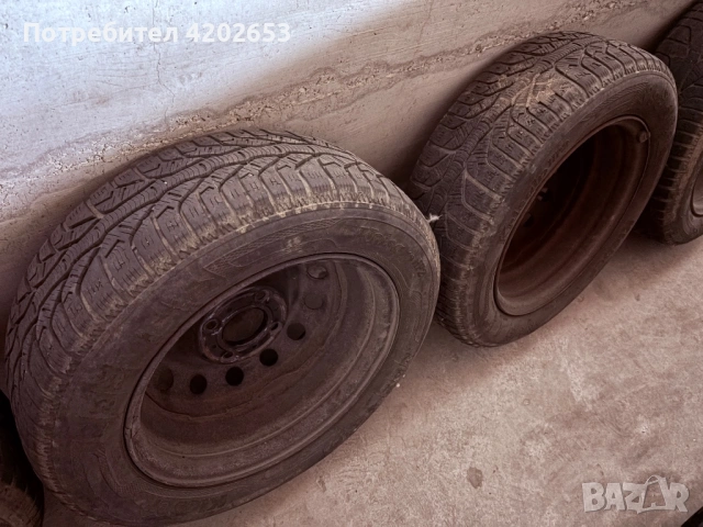 Гуми с джанти R14, снимка 2 - Гуми и джанти - 54322332