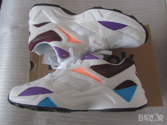 Оригинални маратонки REEBOK.