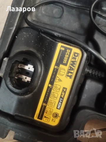 Dewalt DCF680G2 Батерии и зарядно, снимка 2 - Винтоверти - 55843812
