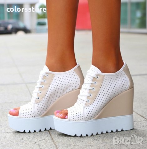 Летни боти на платформа - бяло с бежово - K222