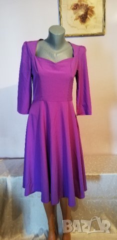 Елегантна лилава рокля с полугол гръб р-р М/Л, снимка 2 - Рокли - 29355020