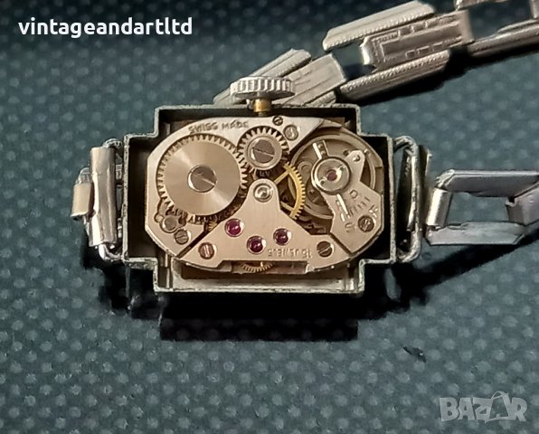 Колекционерски часовник Avia, швейцарски, работи отлично, снимка 5 - Антикварни и старинни предмети - 40098167