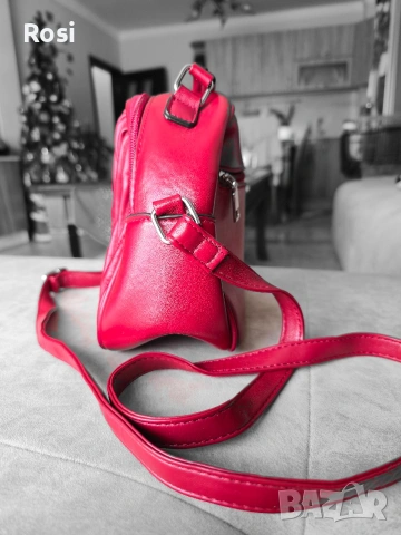 Дамска малка чанта , снимка 2 - Чанти - 53244891