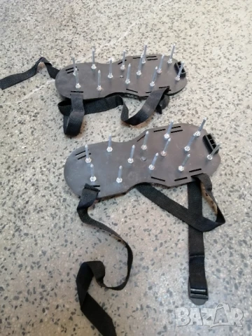 Подметки със шипове за строителство