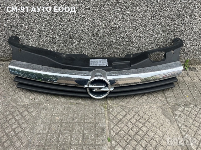 Решетка Opel Astra H 