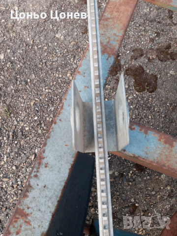 Планки за плъзгане на алуминиеви гребени за проветрители на оранжерии  - Цена - 8 лв./бр., снимка 4 - Оранжерии - 36542882