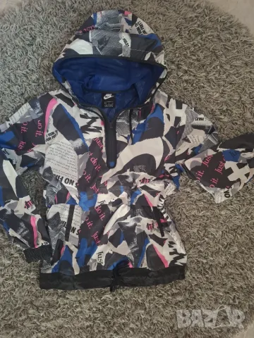 NIKE дамска ветровка S / М