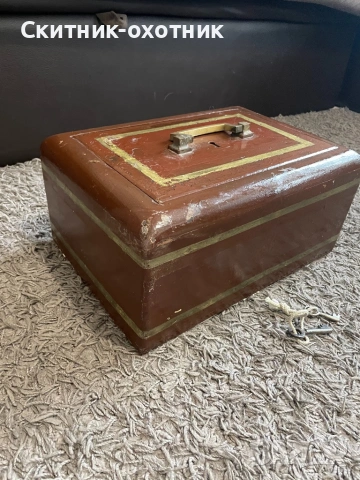 Много стара и масивна каса, снимка 2 - Антикварни и старинни предмети - 53285042
