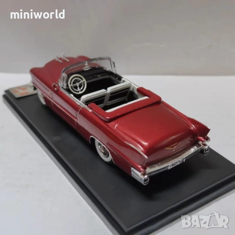 Cadillac Eldorado Biamitz 1956 - мащаб 1:43 на Premium-X моделът е нов в PVC диспей-кейс, снимка 6 - Колекции - 53115811