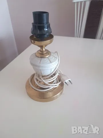 Порцеланова нощна лампа, снимка 4 - Настолни лампи - 50045345