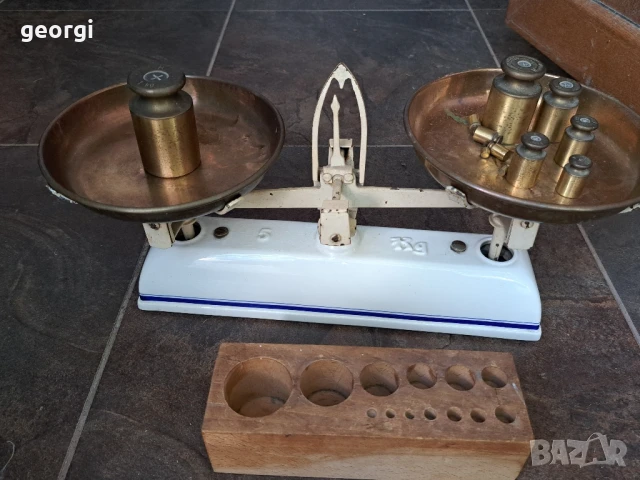 ретро порцеланов кантар везна , снимка 10 - Антикварни и старинни предмети - 50845837